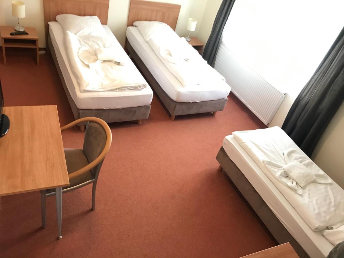 Hotel Hennies Hannover Sehnde Exteriér fotografie